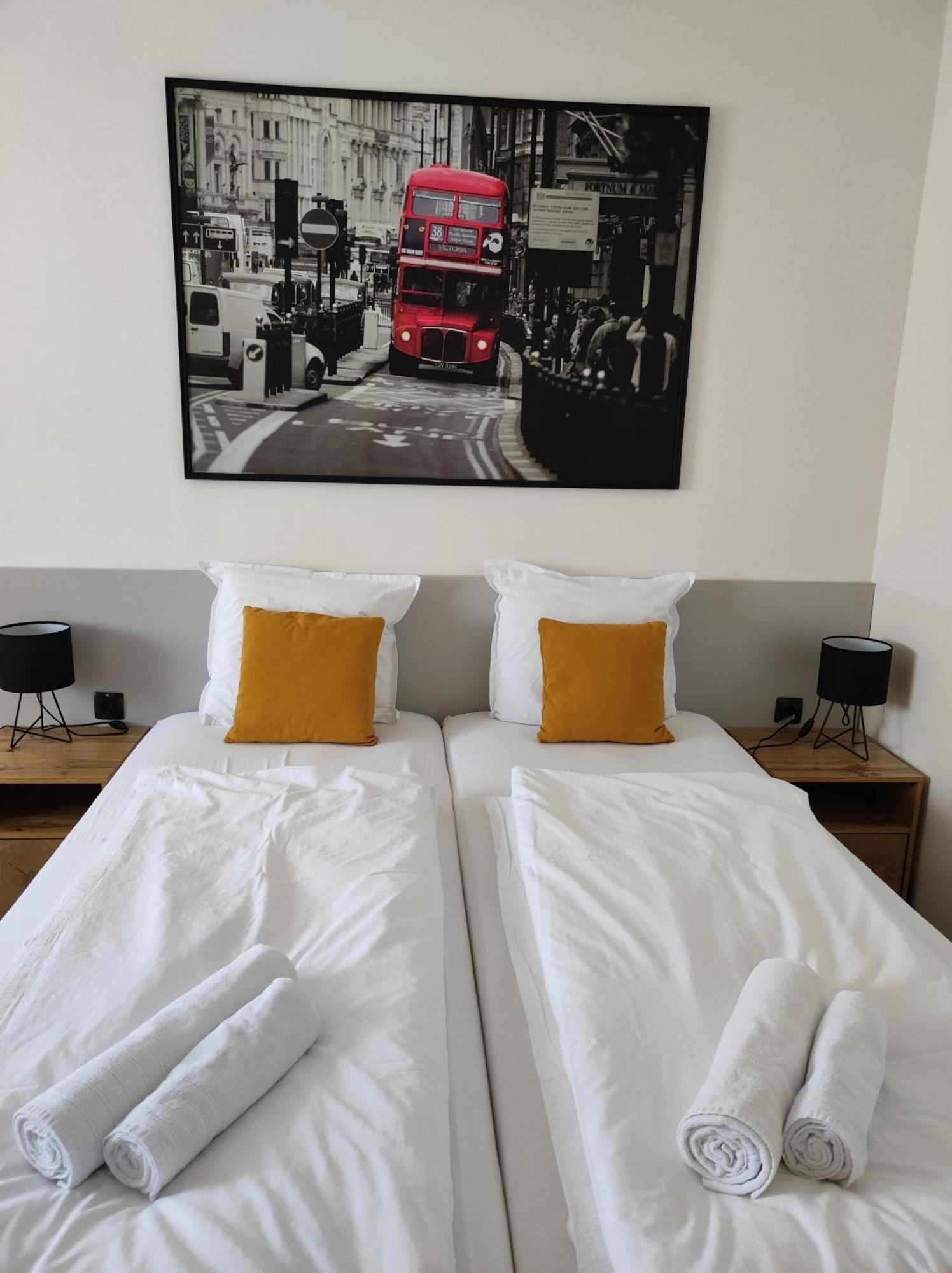 Evita Studio Apartment Карловац Екстериор снимка